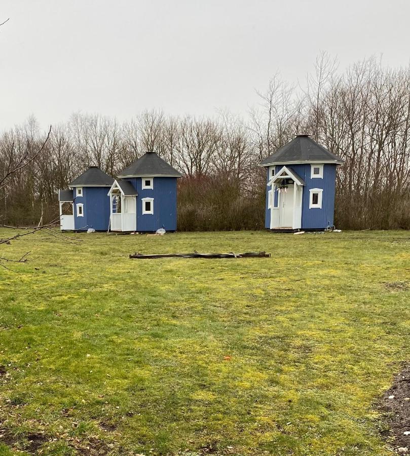 Kroghs Tiny Houses - Hyttebyen Гриннстед Экстерьер фото