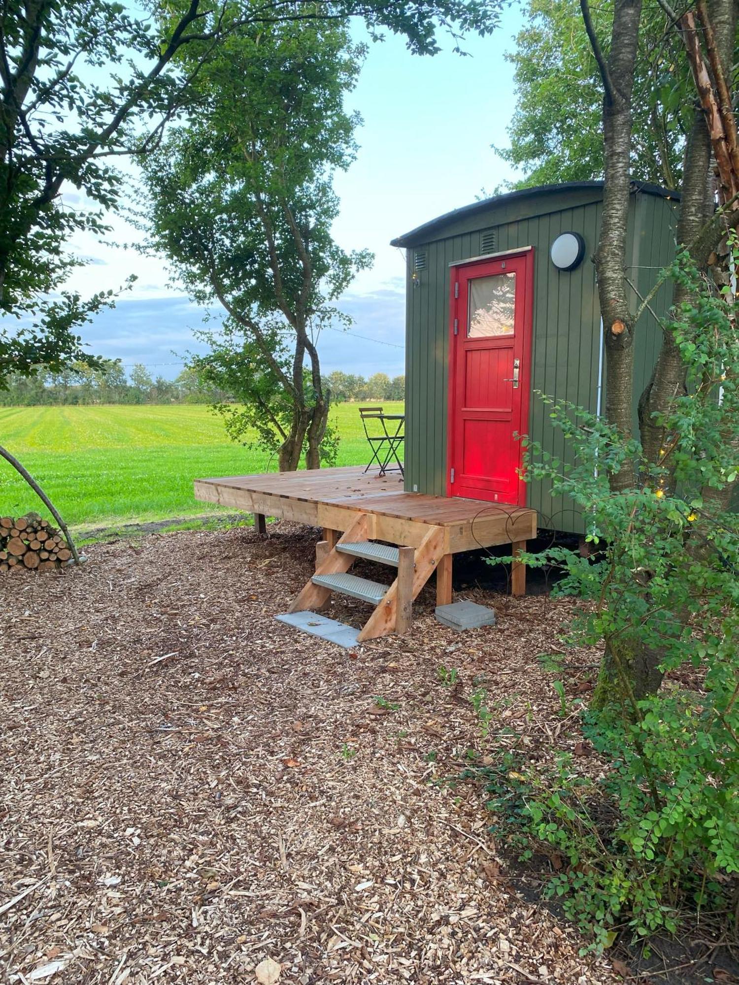 Kroghs Tiny Houses - Hyttebyen Гриннстед Экстерьер фото