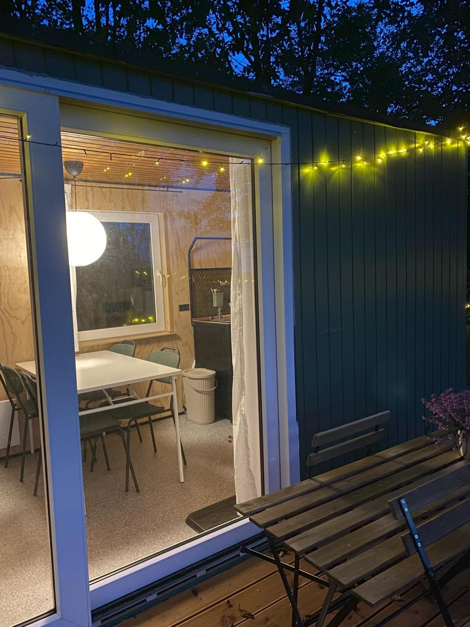 Kroghs Tiny Houses - Hyttebyen Гриннстед Экстерьер фото