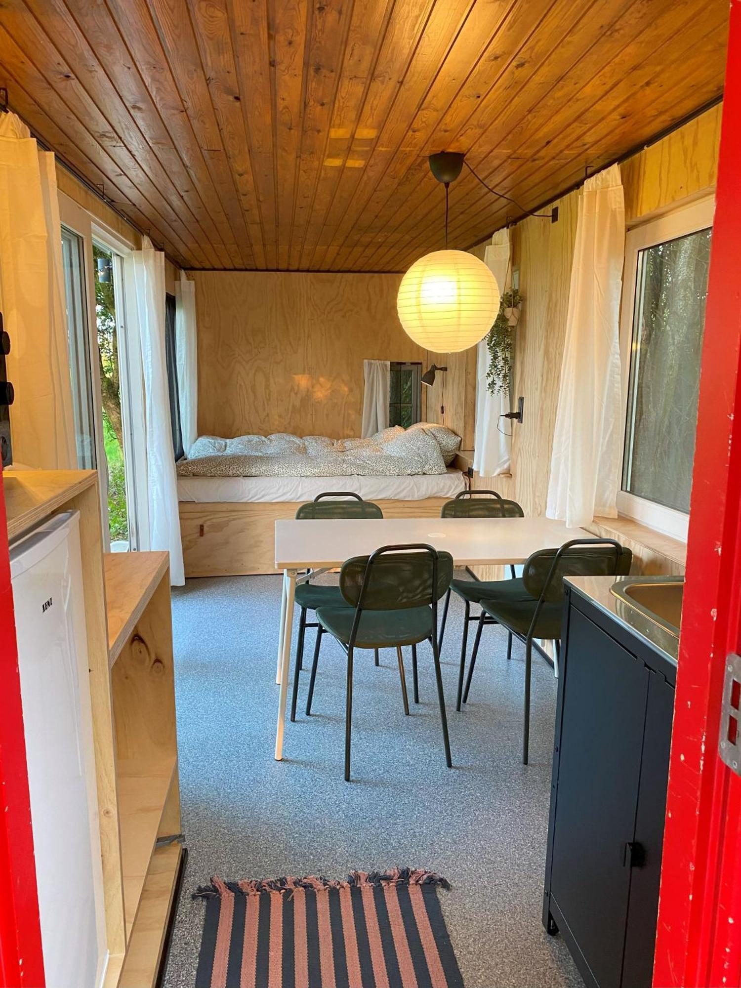 Kroghs Tiny Houses - Hyttebyen Гриннстед Экстерьер фото